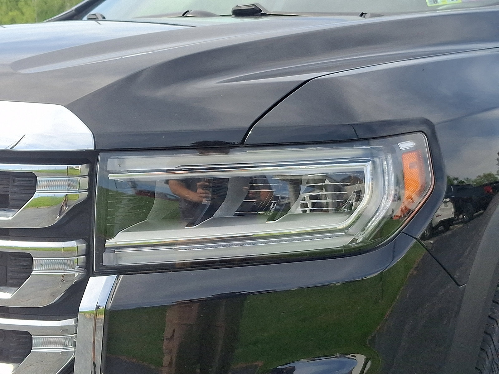 Used 2022 GMC Acadia SLE w/ Driver Convenience Package AWD/4WD image 8