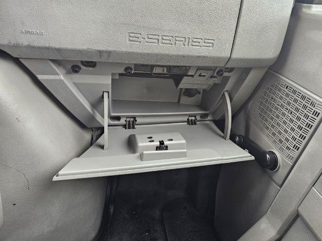 Used 2012 Ford E-450 and Econoline 450 Super Duty RWD image 15
