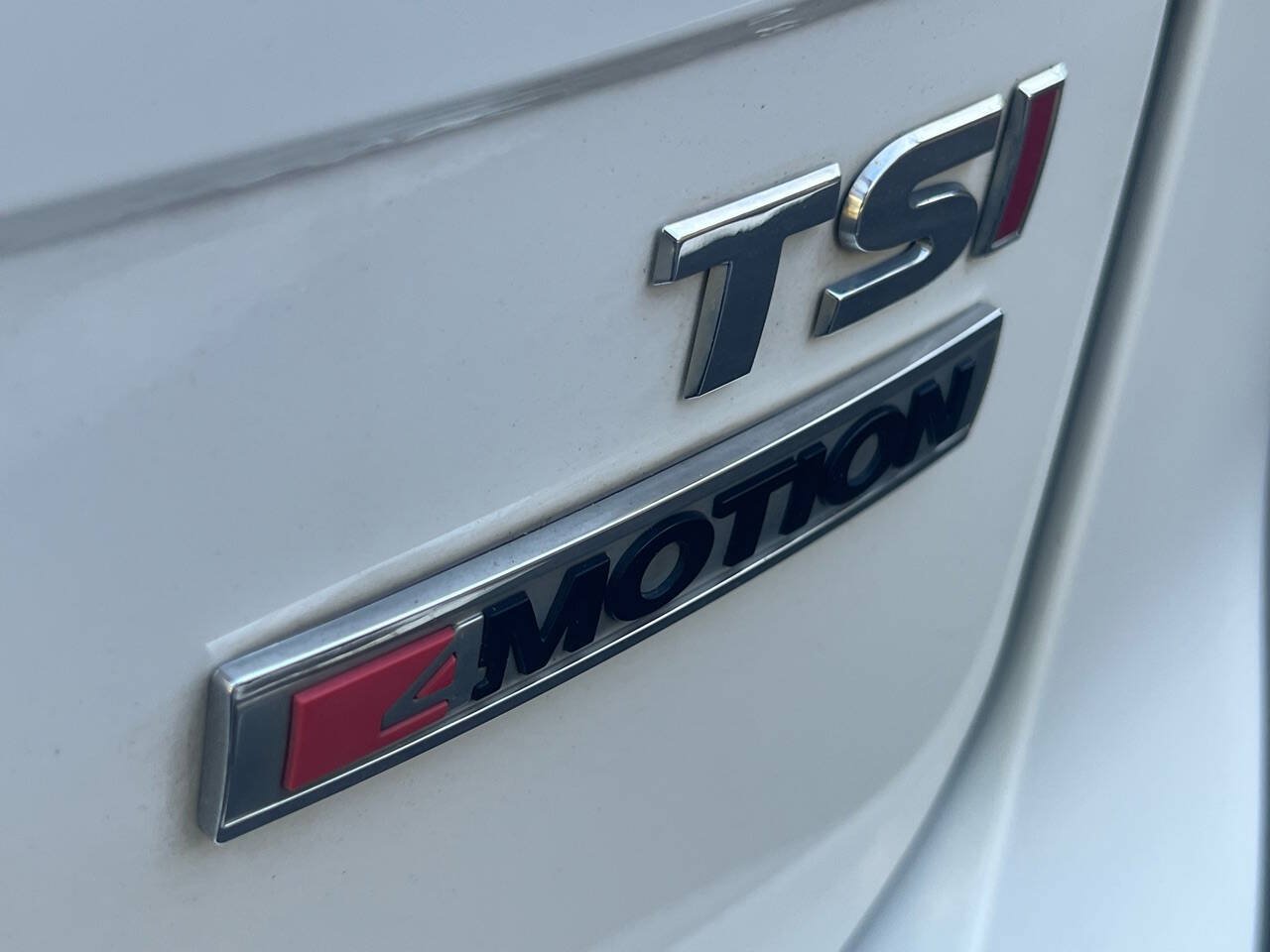 Used 2018 Volkswagen Tiguan S AWD/4WD image 22