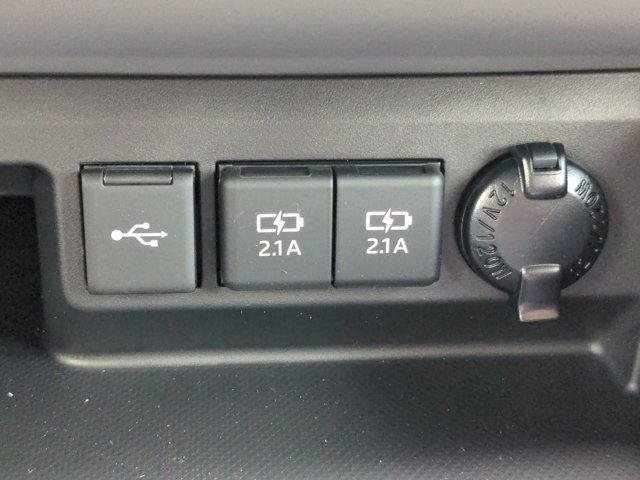 Used 2021 Toyota Highlander Limited image 23