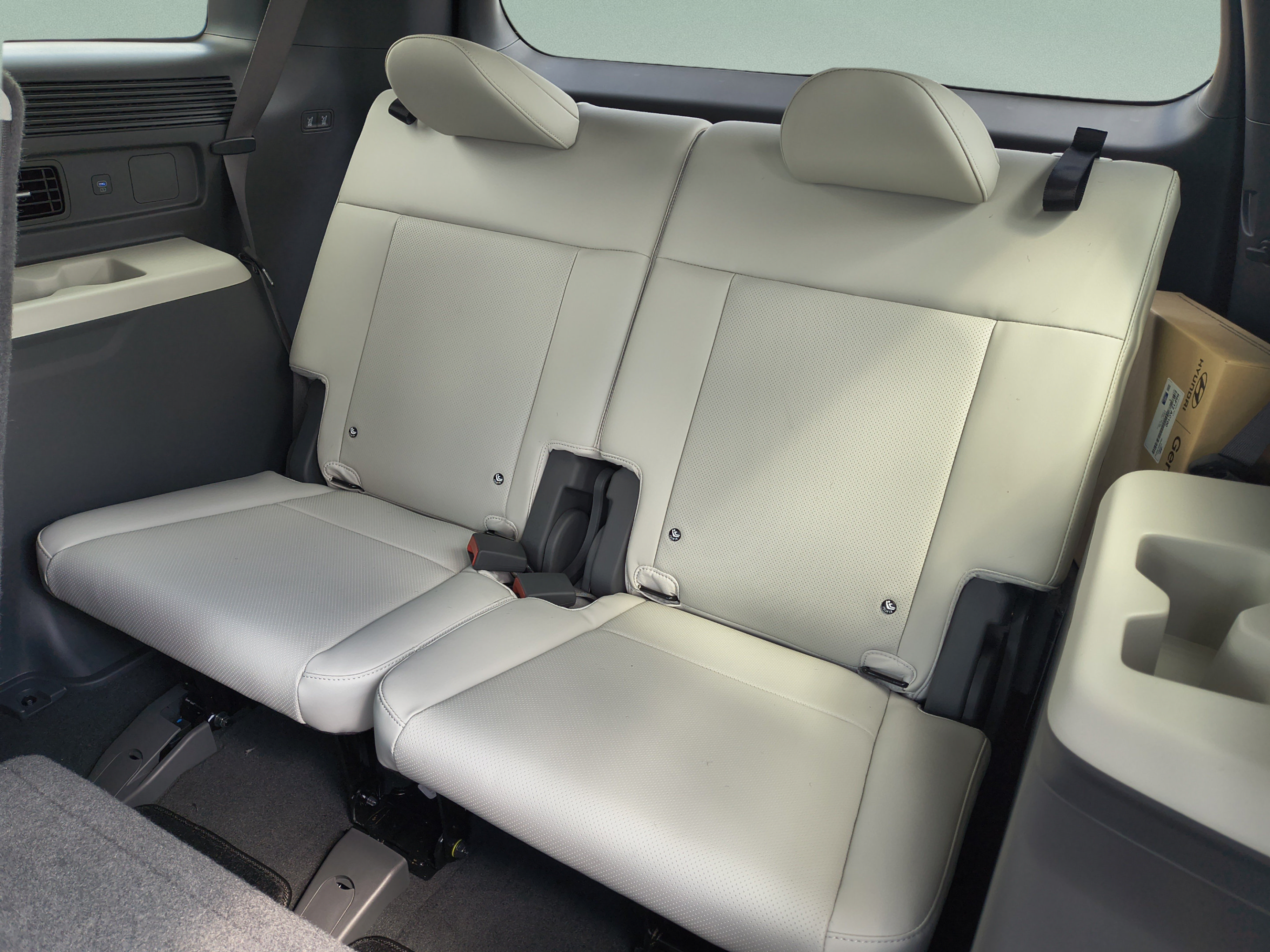 New 2027 Hyundai Santa Fe SEL FWD image 20