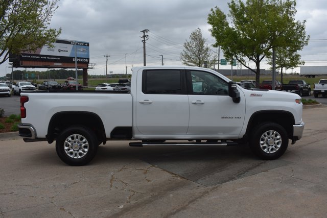 Used 2023 Chevrolet Silverado 2500 LT w/ Convenience Package image 4