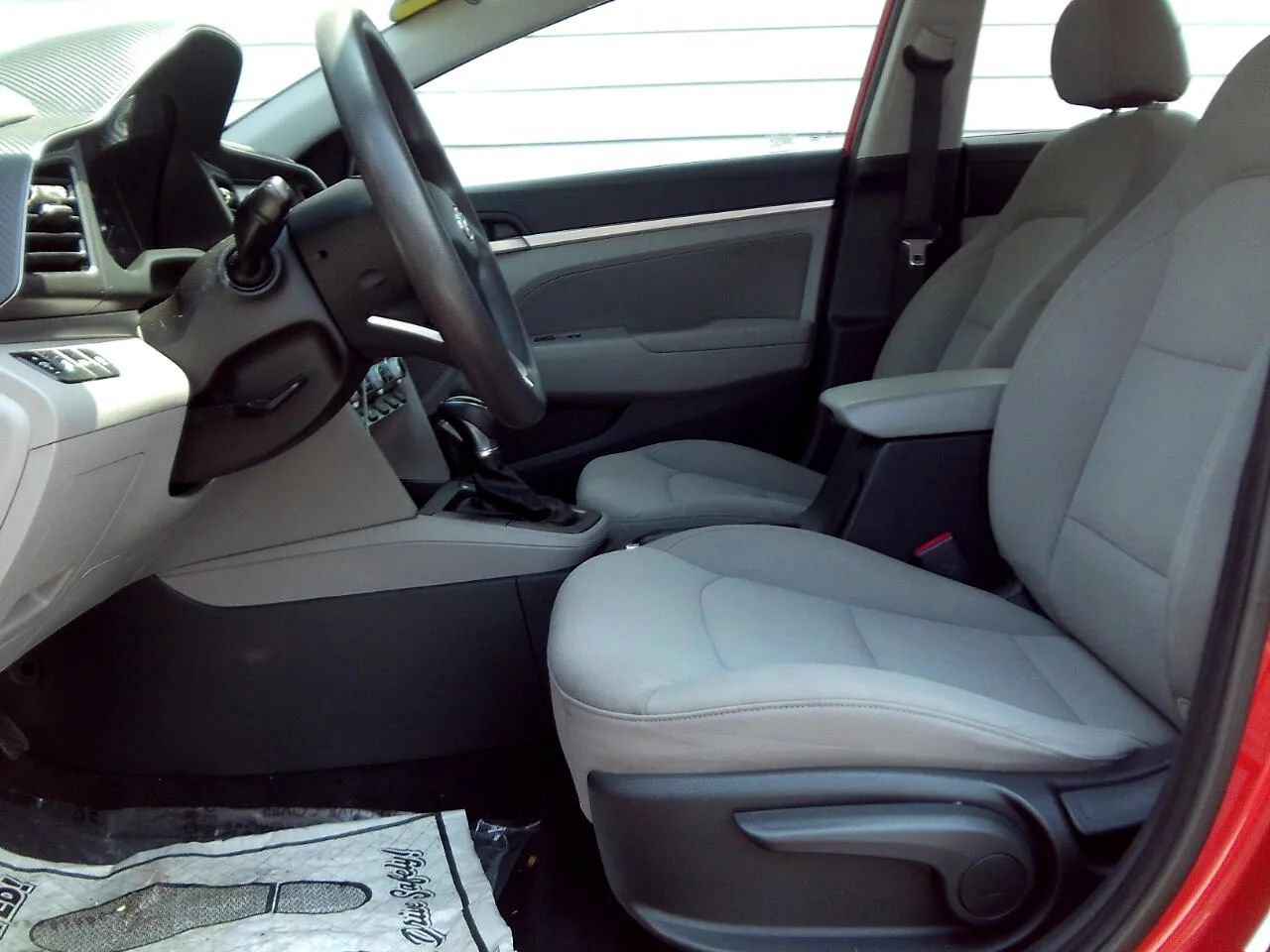 Used 2020 Hyundai Elantra SEL FWD image 10