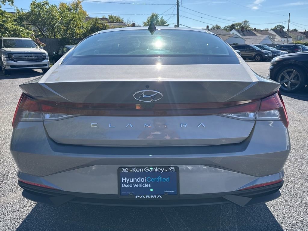 Used 2023 Hyundai Elantra SEL image 6