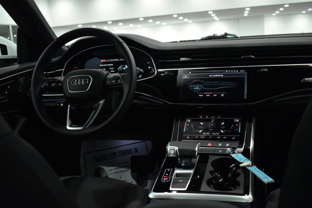 Used 2025 Audi Q8 Premium AWD/4WD image 19
