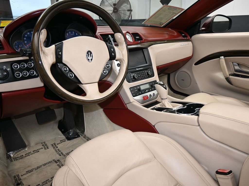 Used 2015 Maserati GranTurismo Convertible image 13