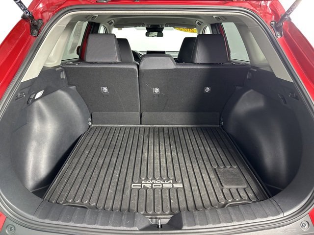Certified 2023 Toyota Corolla Cross LE image 29