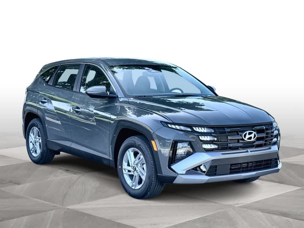 New 2026 Hyundai Tucson SE FWD image 2