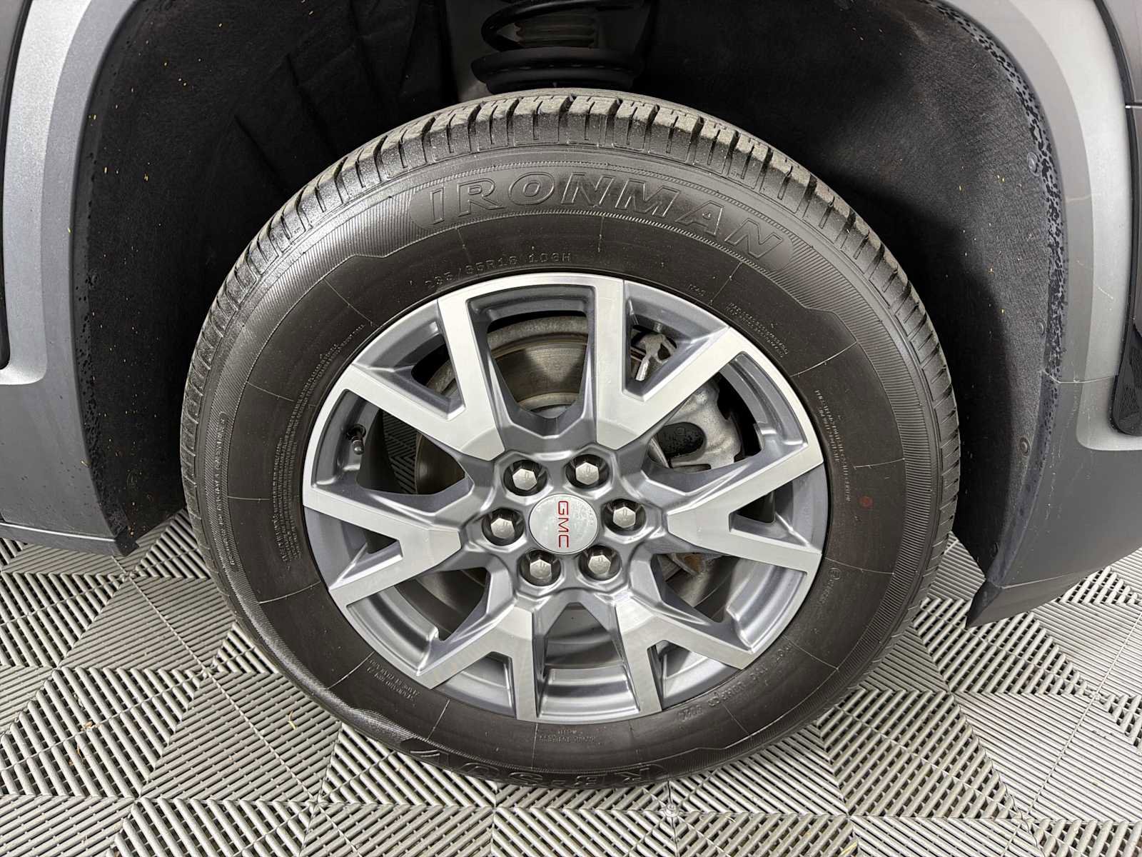 Used 2023 GMC Acadia SLT image 10