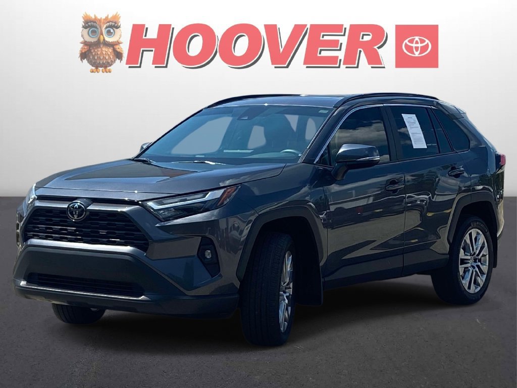 Used 2025 Toyota RAV4 XLE Premium FWD image 5