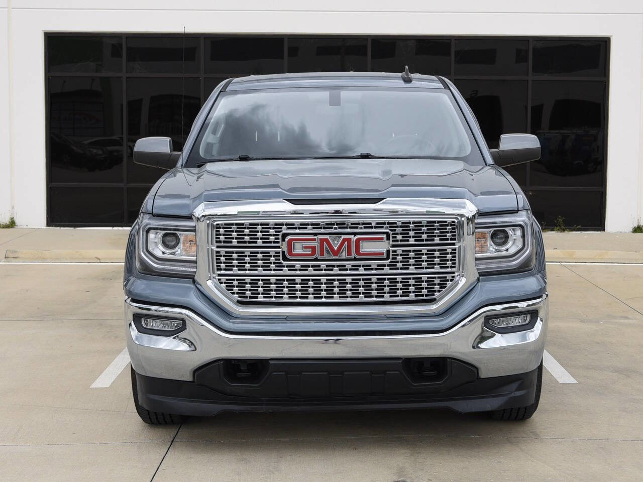 Used 2016 GMC Sierra 1500 SLE w/ SLE Value Package AWD/4WD image 4