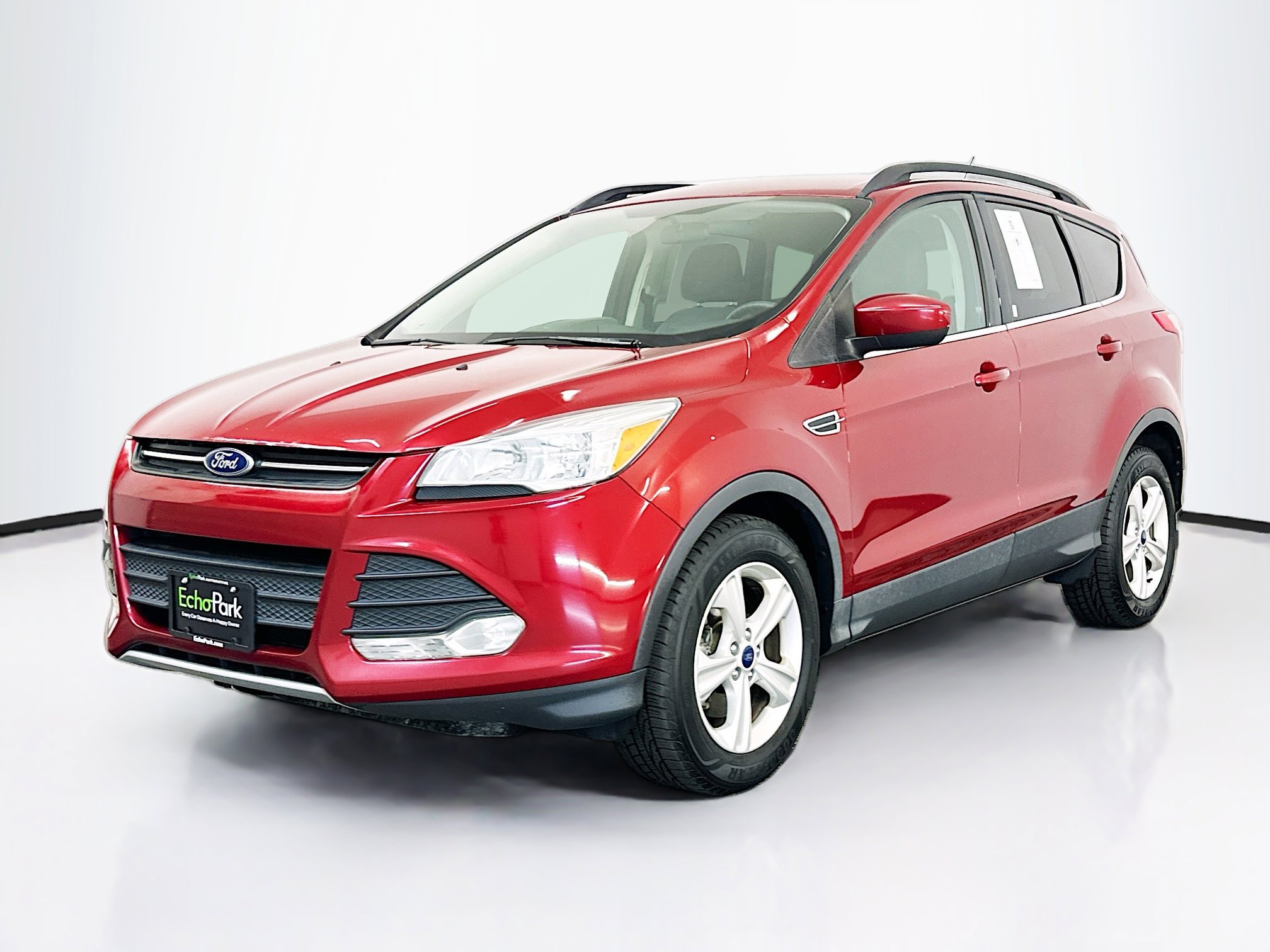 Used 2015 Ford Escape SE image 3