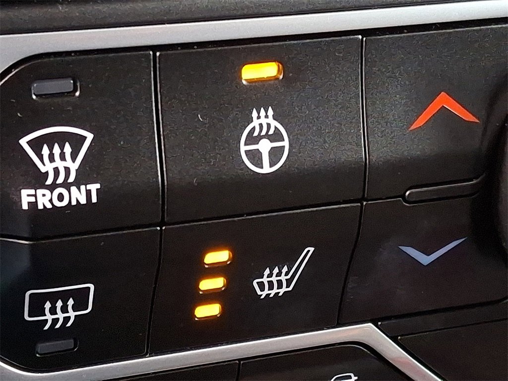 Used 2024 Jeep Wrangler Unlimited Rubicon 4xe w/ Technology Group image 26