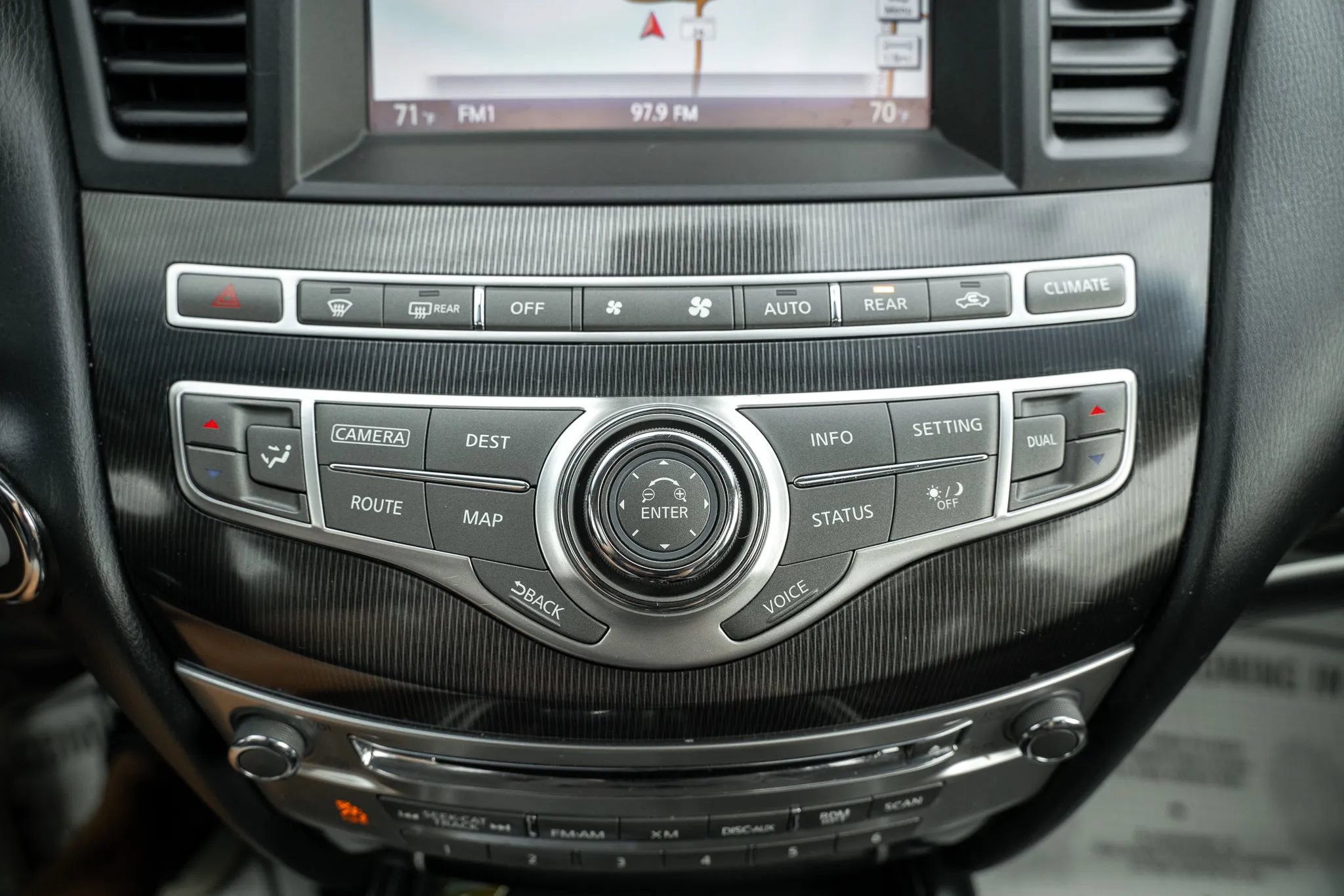 Used 2016 INFINITI QX60 Luxe w/ Premium Plus Package AWD/4WD image 27