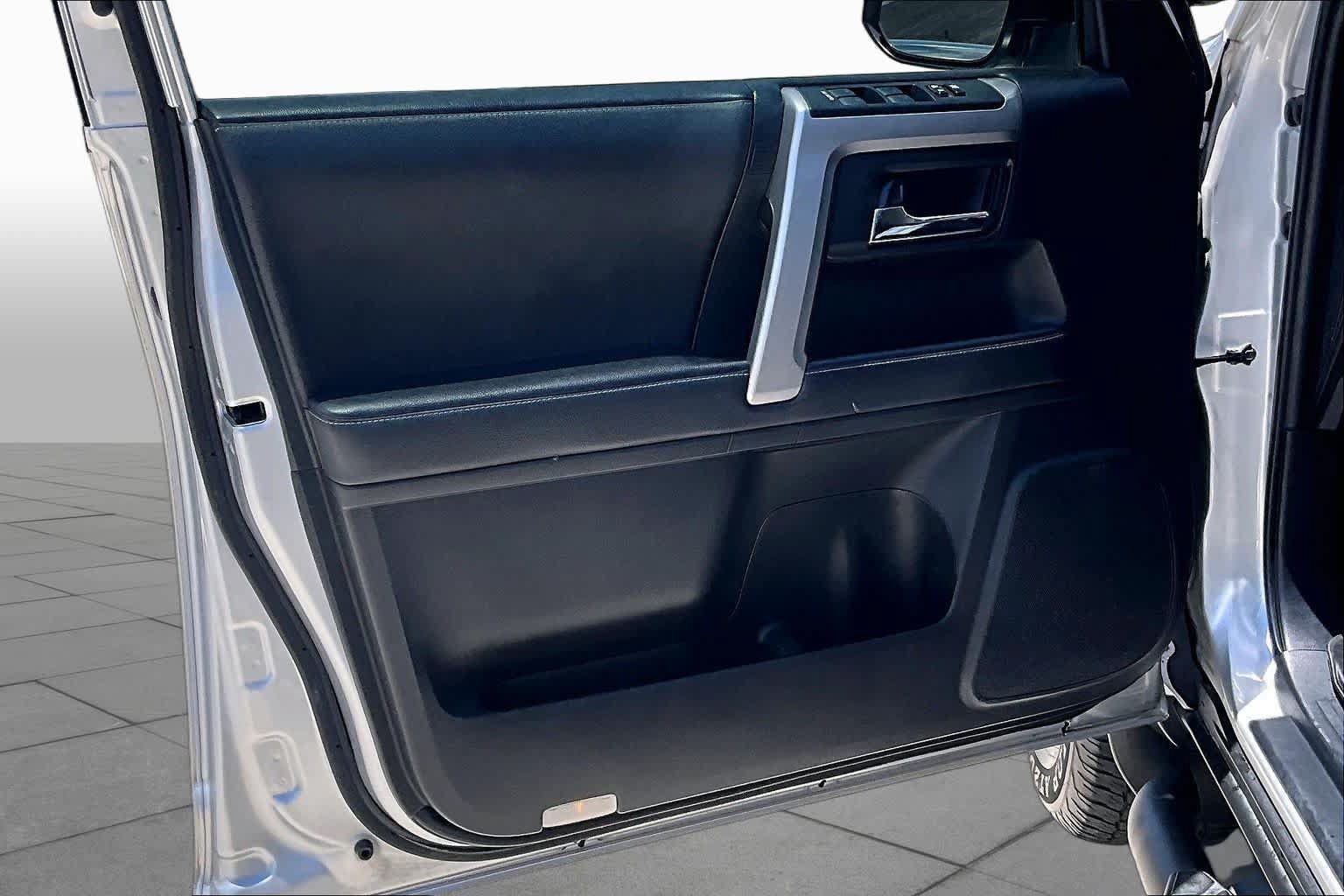 Used 2022 Toyota 4Runner SR5 RWD image 20
