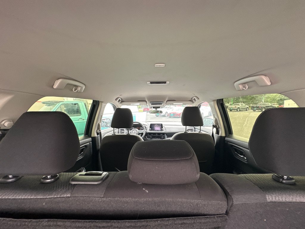 Used 2024 Nissan Rogue SV FWD image 20