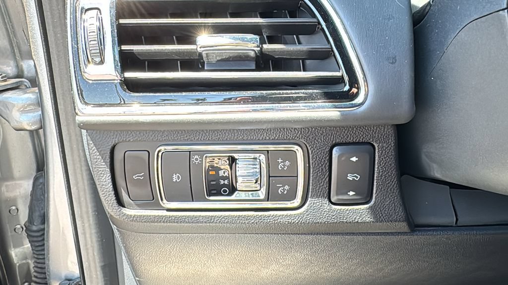 Used 2022 Lincoln Navigator Black Label AWD/4WD image 7