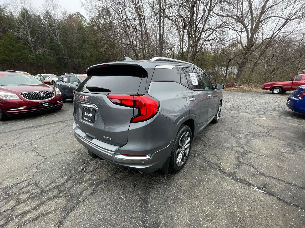 Used 2018 GMC Terrain Denali w/ Advanced Safety Package AWD/4WD image 8