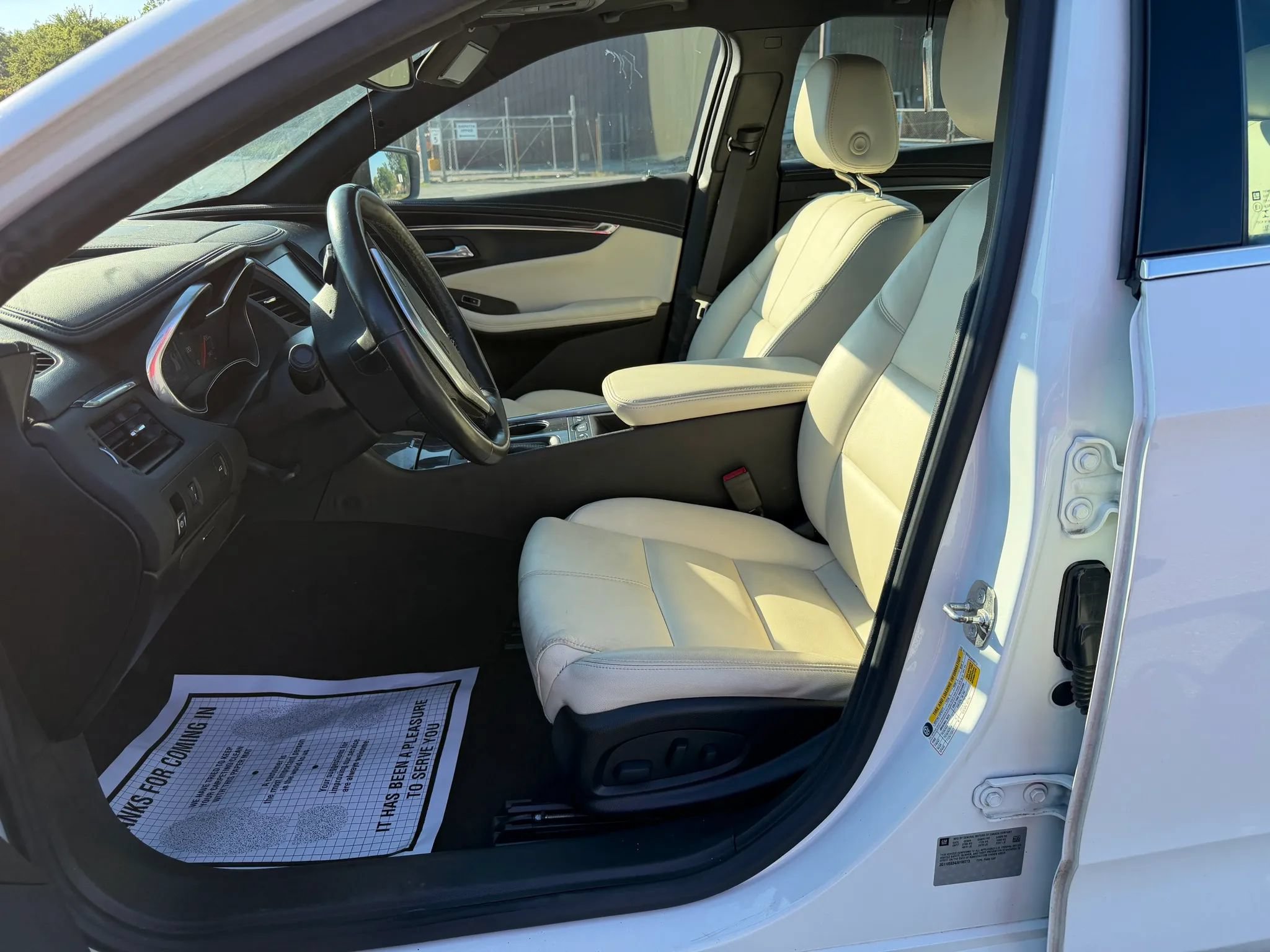 Used 2018 Chevrolet Impala LT w/ Sunroof and Spoiler Package FWD image 10
