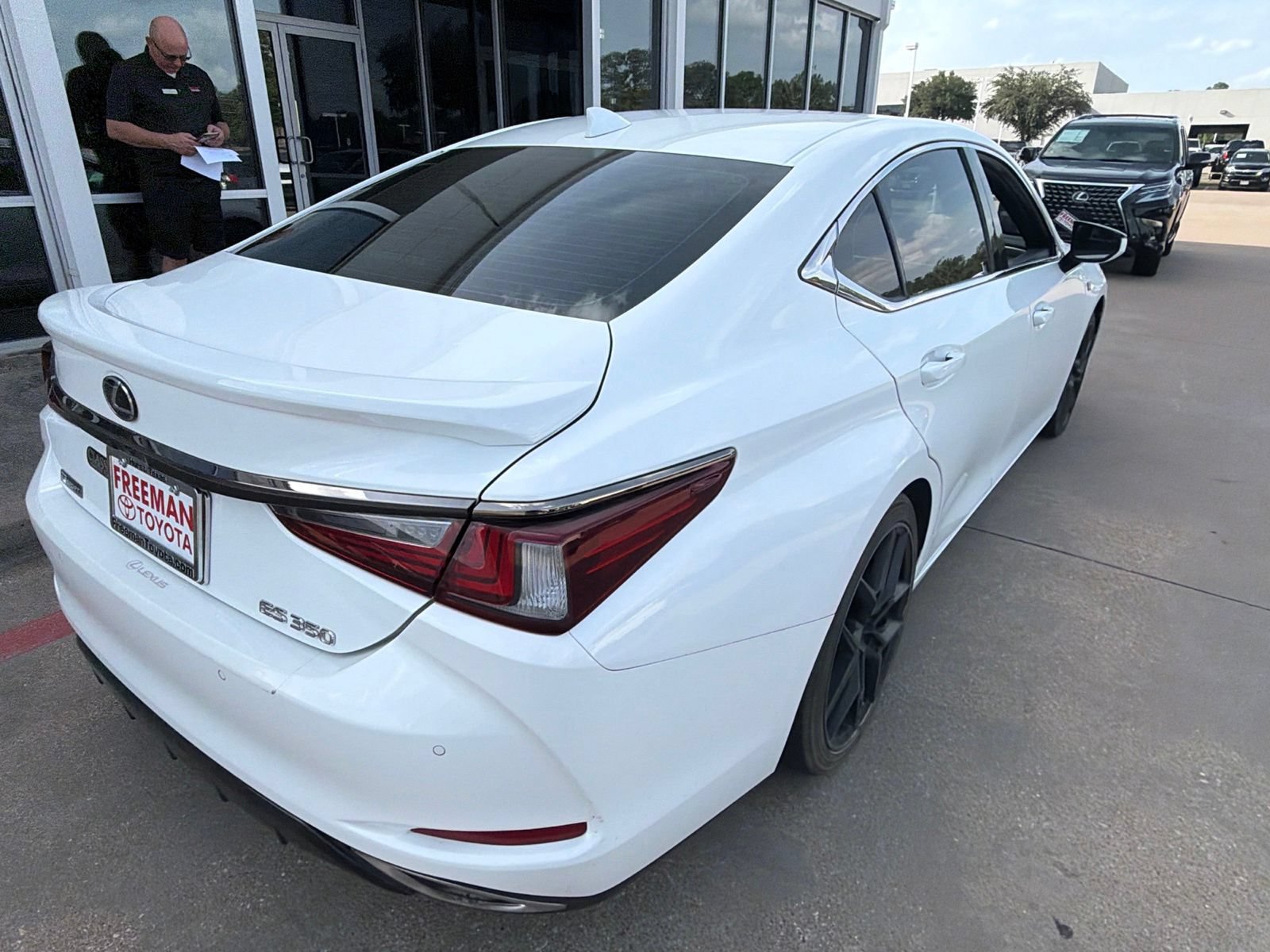 Used 2019 Lexus ES 350 F Sport w/ Accessory Package 2 FWD image 7