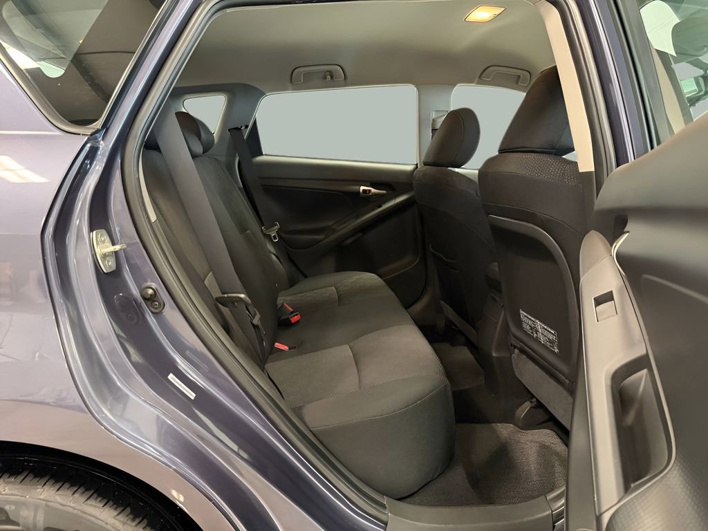 Used 2009 Pontiac Vibe w/ Preferred Package image 28