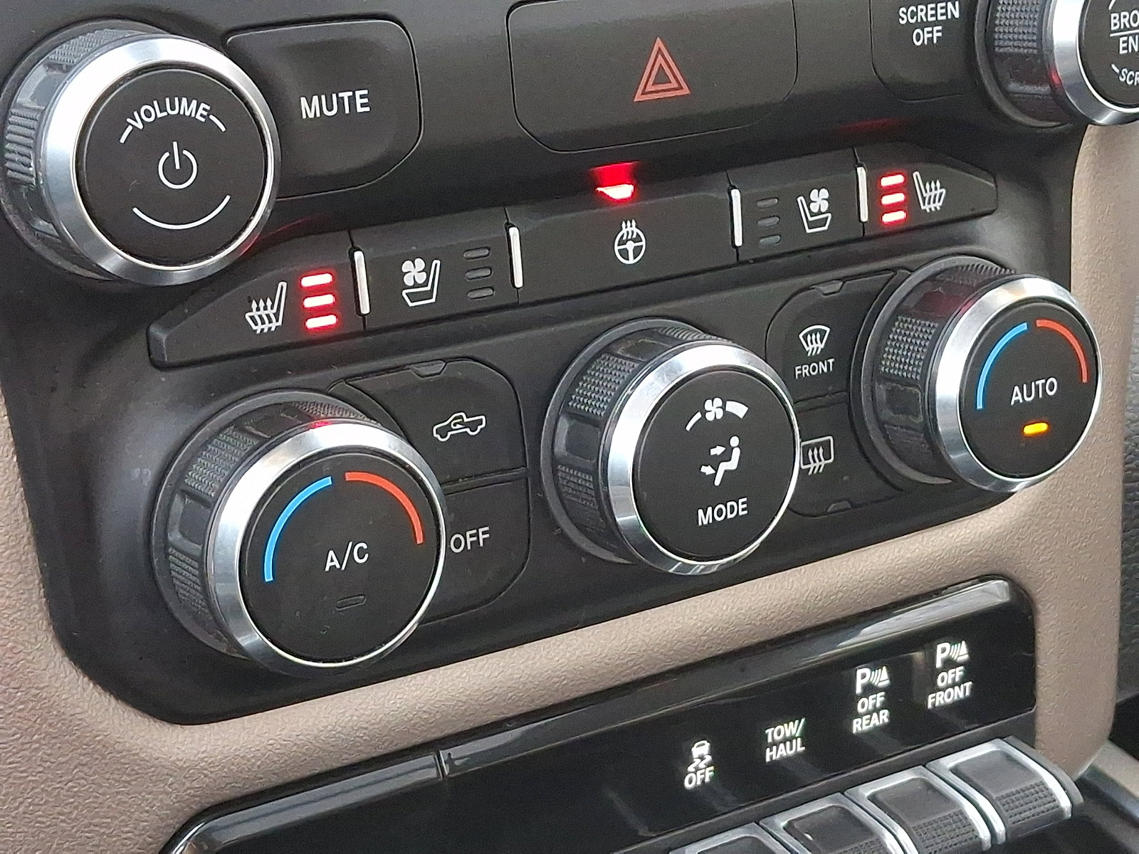 Certified 2021 RAM 1500 Laramie AWD/4WD image 16
