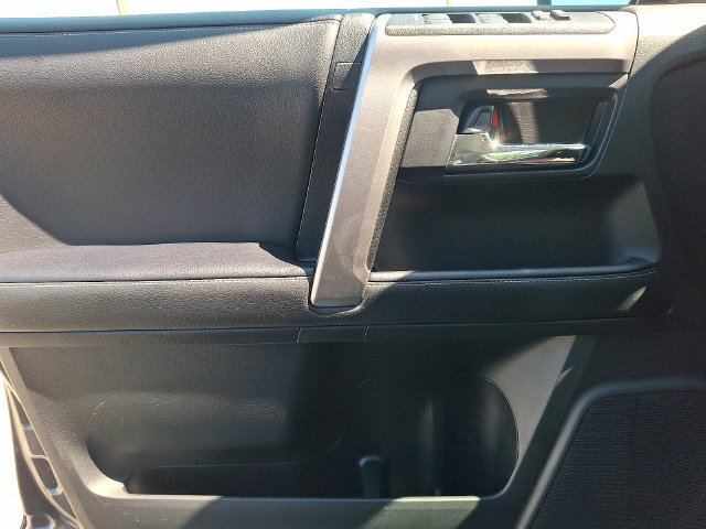 Used 2021 Toyota 4Runner SR5 Premium w/ Moonroof Package AWD/4WD image 23