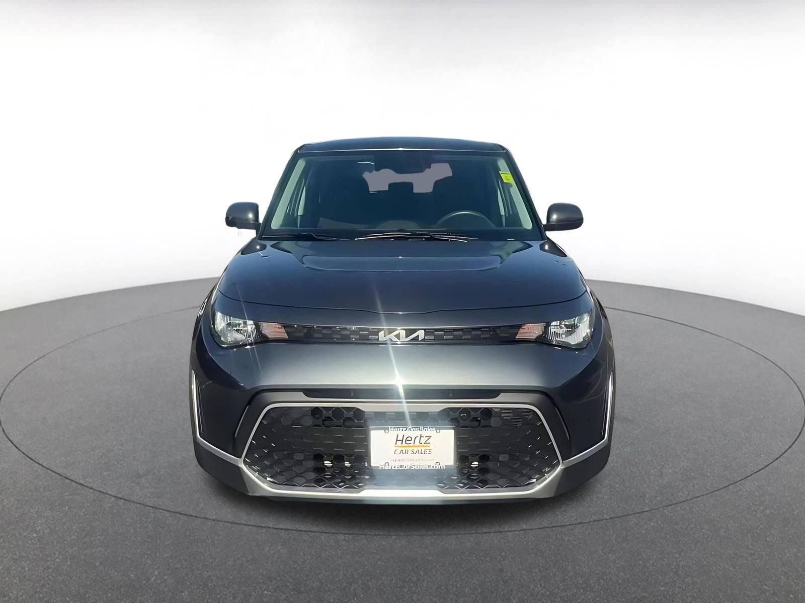 Used 2025 Kia Soul LX w/ LX Technology Package FWD image 4