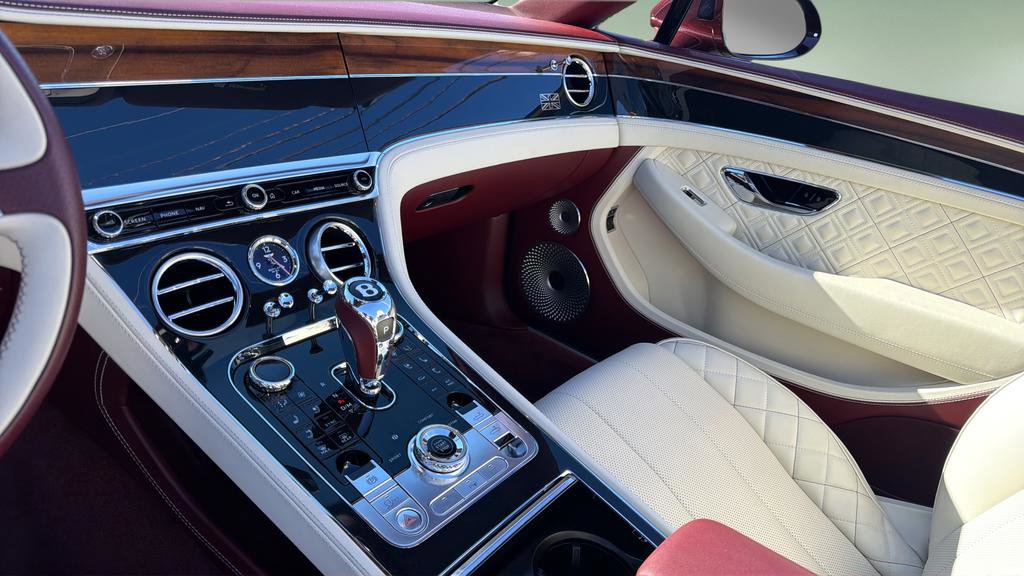 Used 2020 Bentley Continental GT image 42