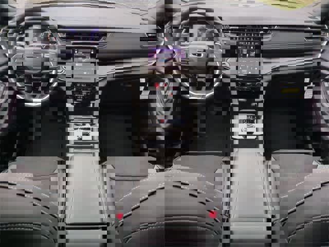 New 2025 Jeep Grand Cherokee L Altitude image 16