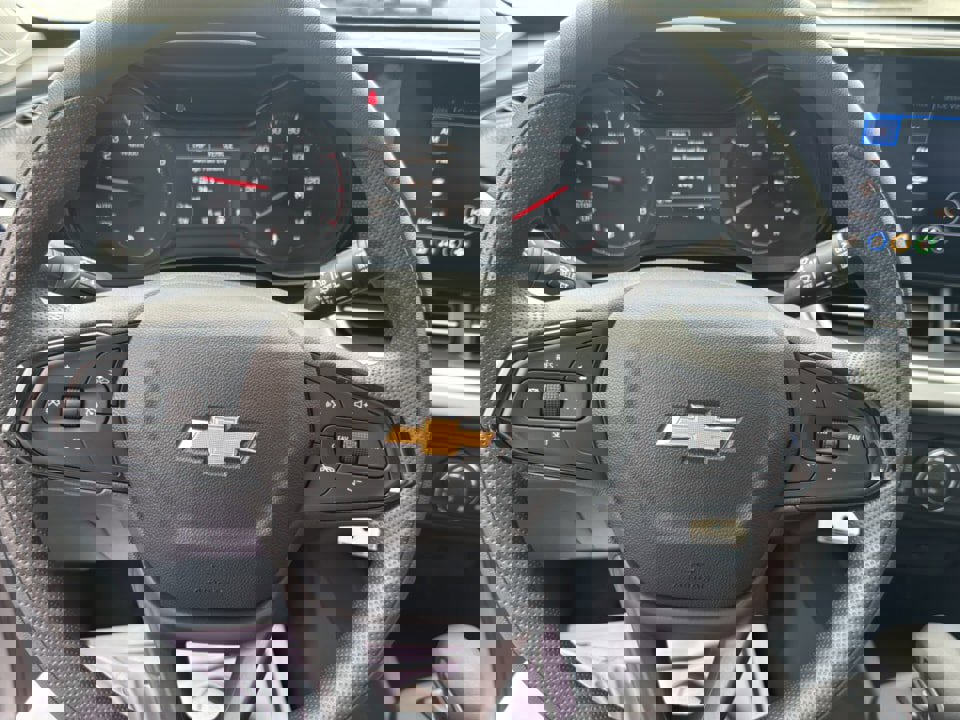 Used 2025 Chevrolet Trax LS w/ LS Convenience Package image 20