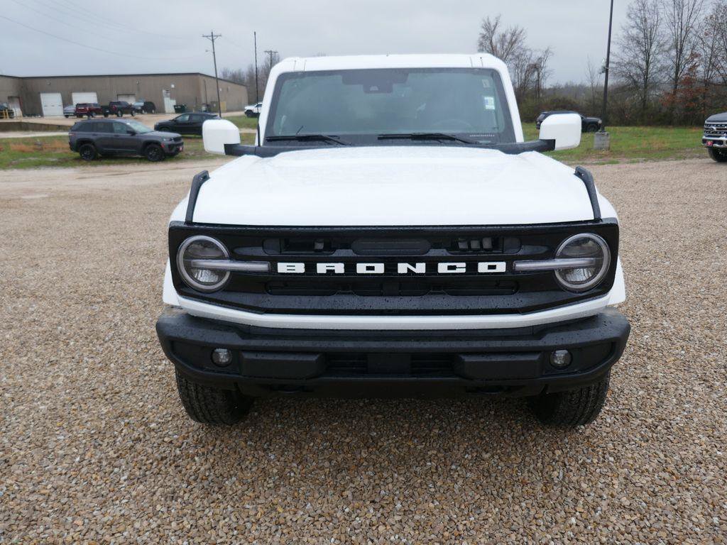 New 2026 Ford Bronco Outer Banks image 9