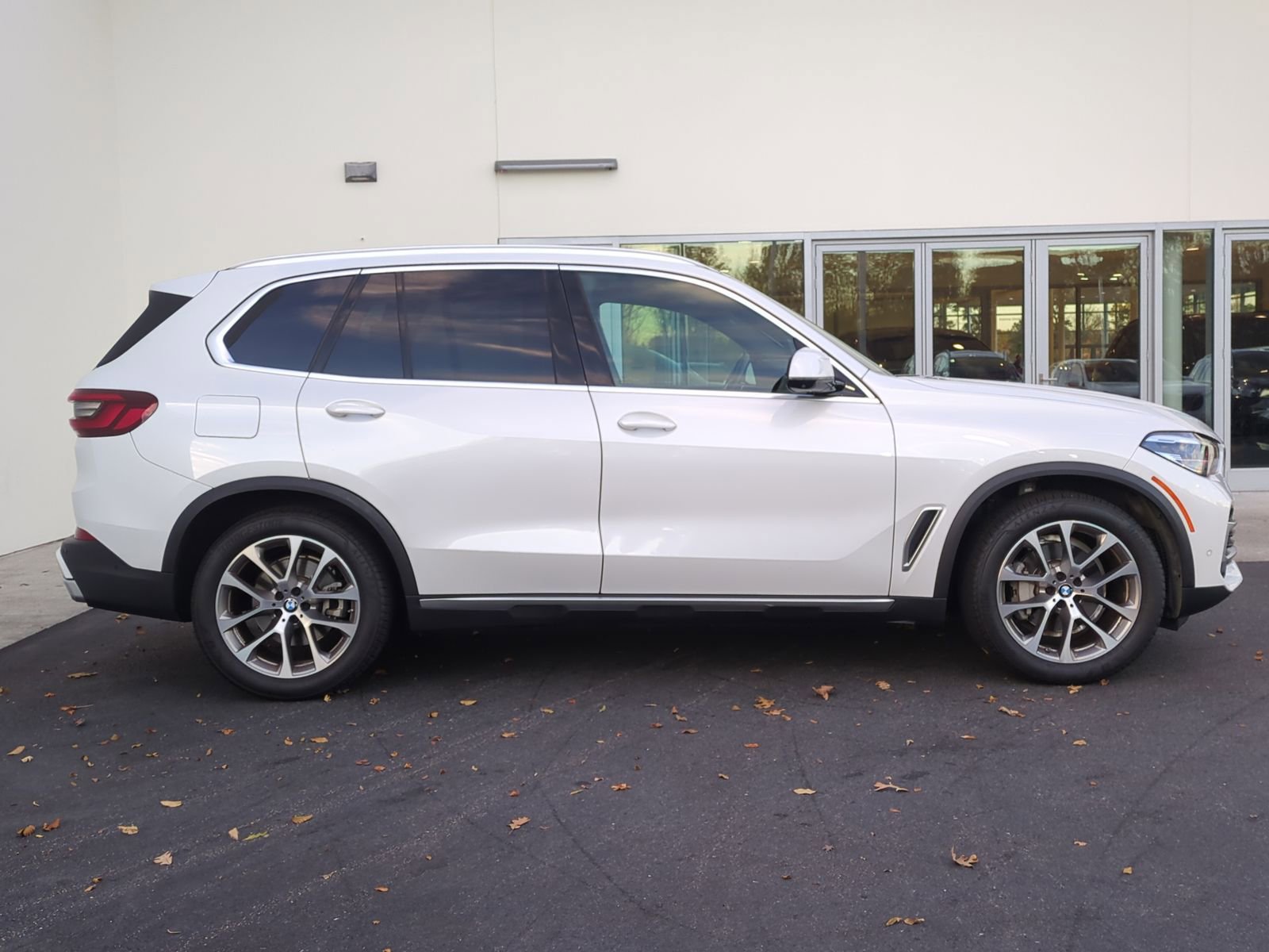 Used 2022 BMW X5 sDrive40i image 11