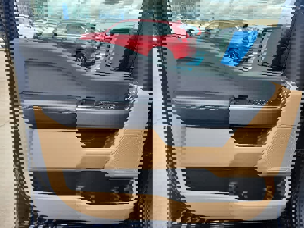 Used 2023 Ford F150 XLT image 18