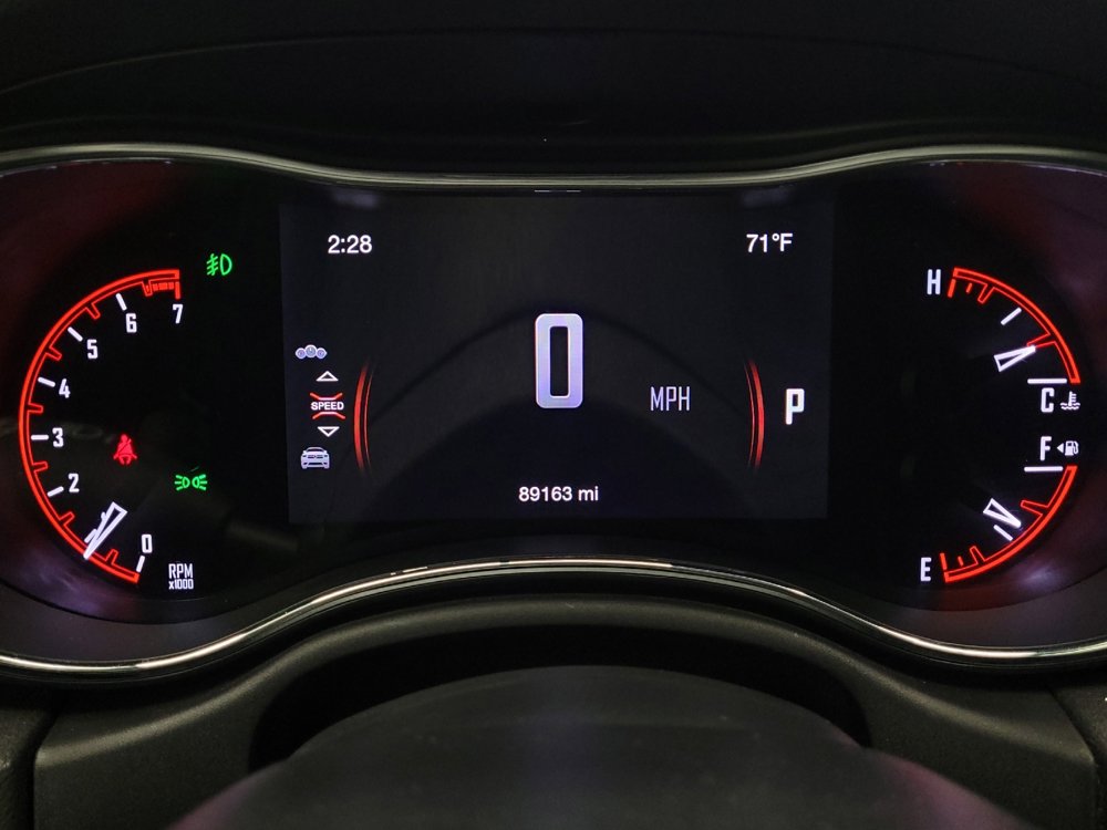 Used 2018 Dodge Durango SXT w/ 3rd Row Seating Group RWD image 23