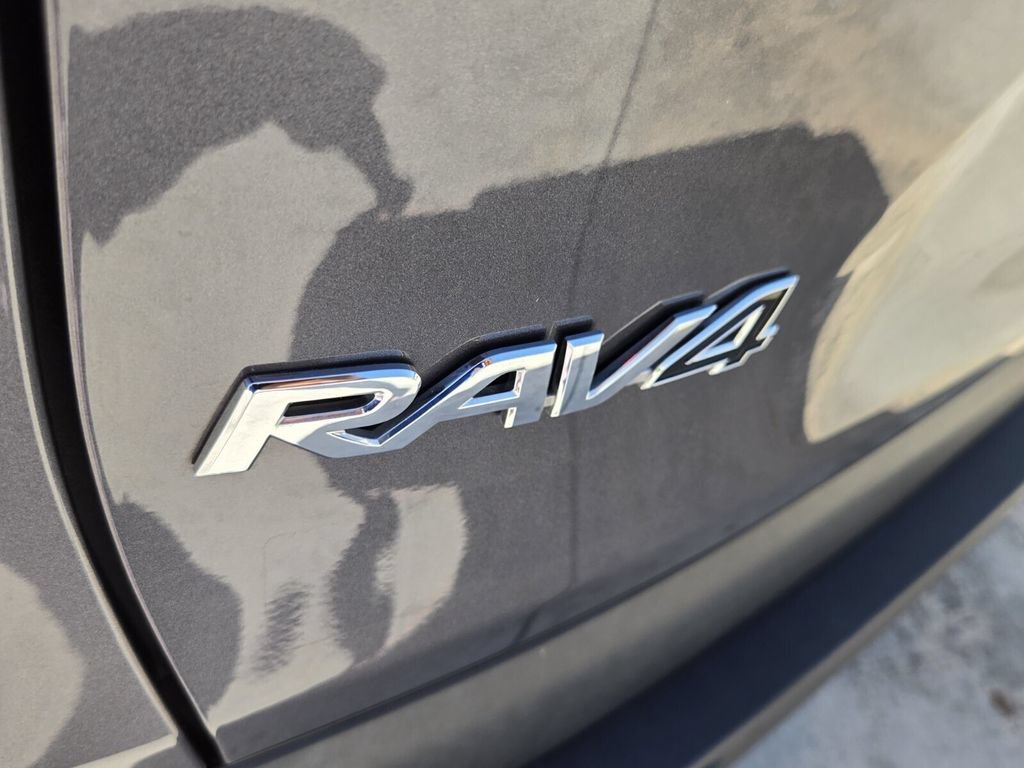 Used 2024 Toyota RAV4 XLE AWD/4WD image 13
