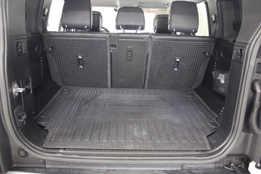 Used 2020 Land Rover Defender 110 HSE image 42