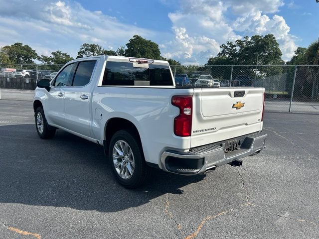 Used 2022 Chevrolet Silverado 1500 LTZ w/ LTZ Premium Package AWD/4WD image 3