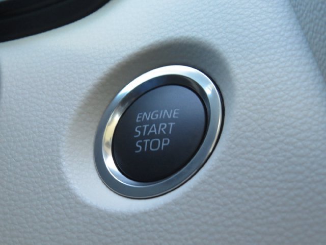 Used 2026 Toyota Corolla LE w/ LE Premium Package FWD image 22