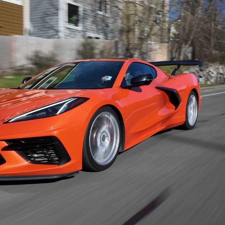 Used 2020 Chevrolet Corvette Stingray Premium Cpe w/ 3LT Preferred Equipment Group image 43