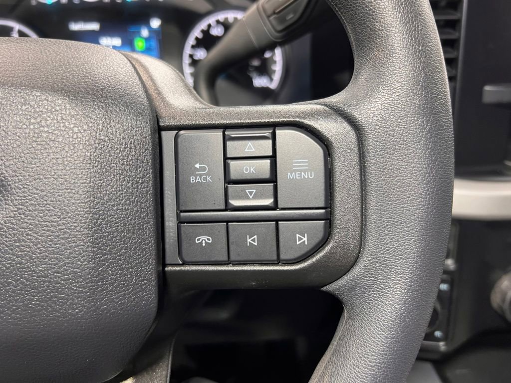 Used 2025 Ford F350 XLT image 9