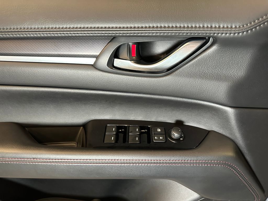 Used 2024 MAZDA CX-5 Carbon Edition image 18