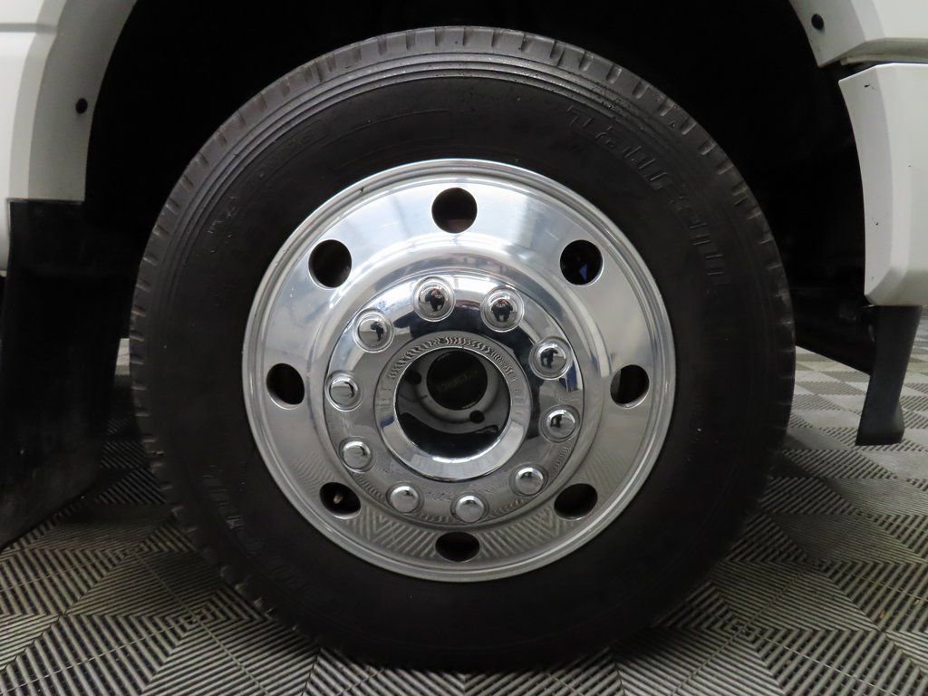 Used 2025 Ford F450 Platinum w/ FX4 Off-Road Package AWD/4WD image 8