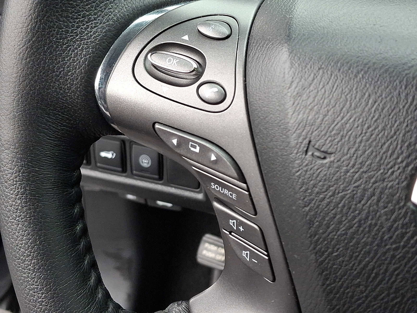 Used 2020 Nissan Murano SL image 22