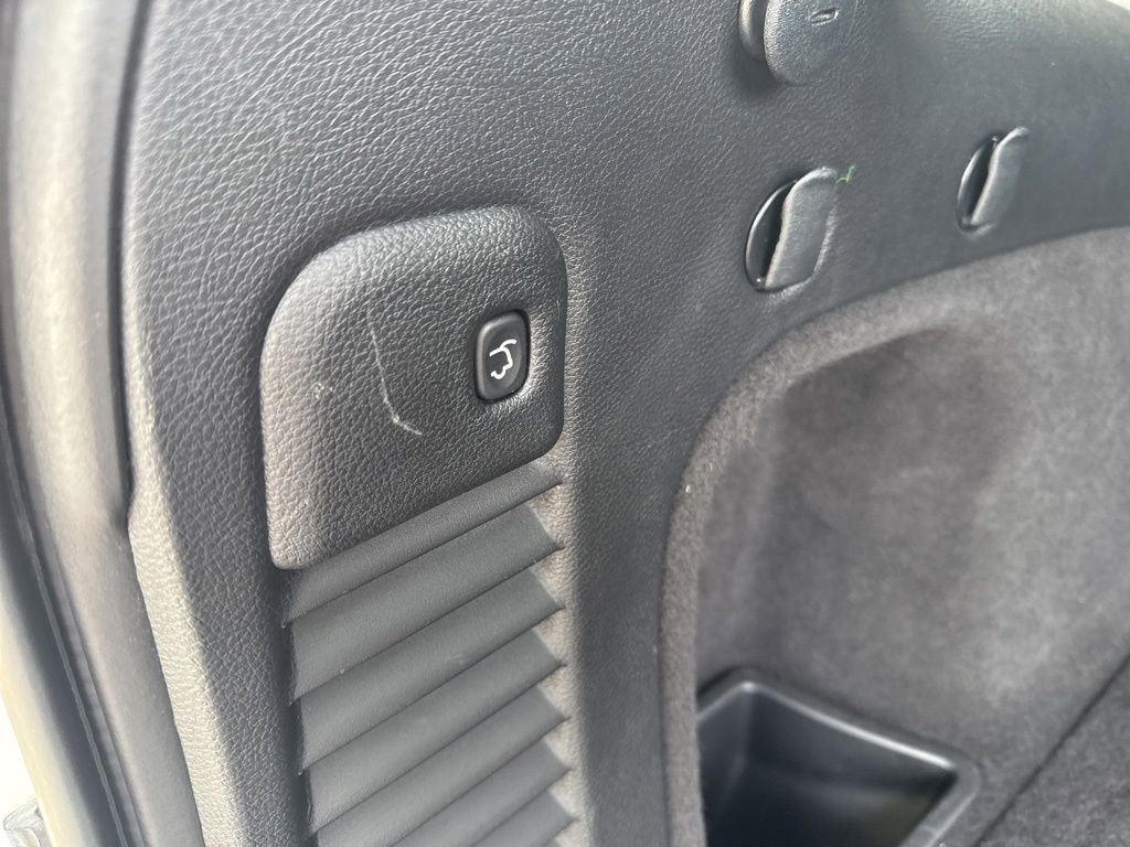 Used 2019 Jeep Grand Cherokee Limited AWD/4WD image 15