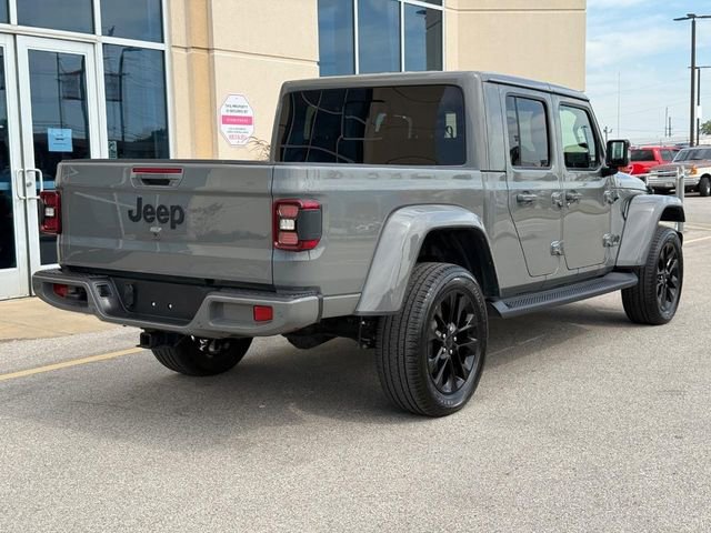 Used 2022 Jeep Gladiator Overland image 3