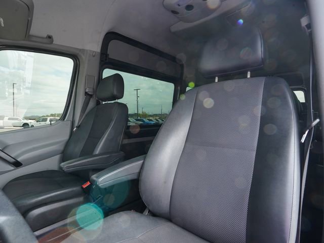 Used 2018 Mercedes-Benz Sprinter 2500 image 34