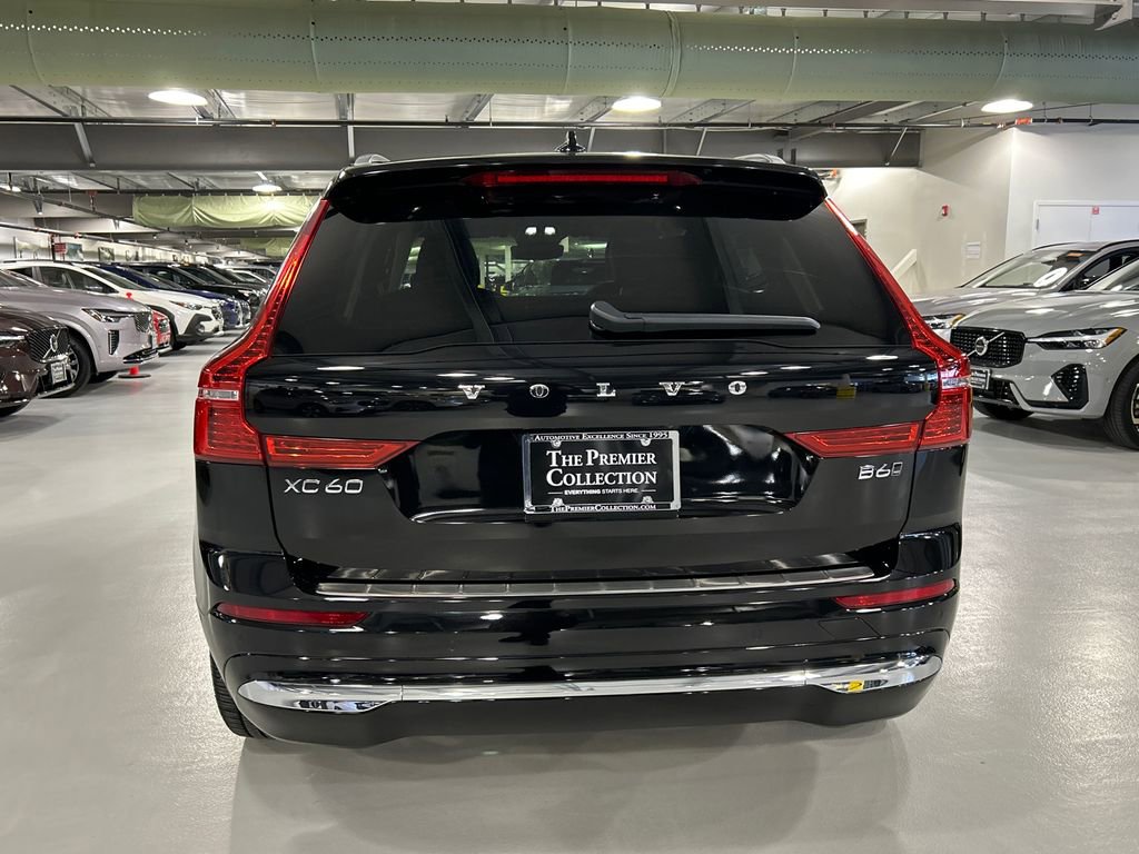 Certified 2023 Volvo XC60 B6 Ultimate image 3