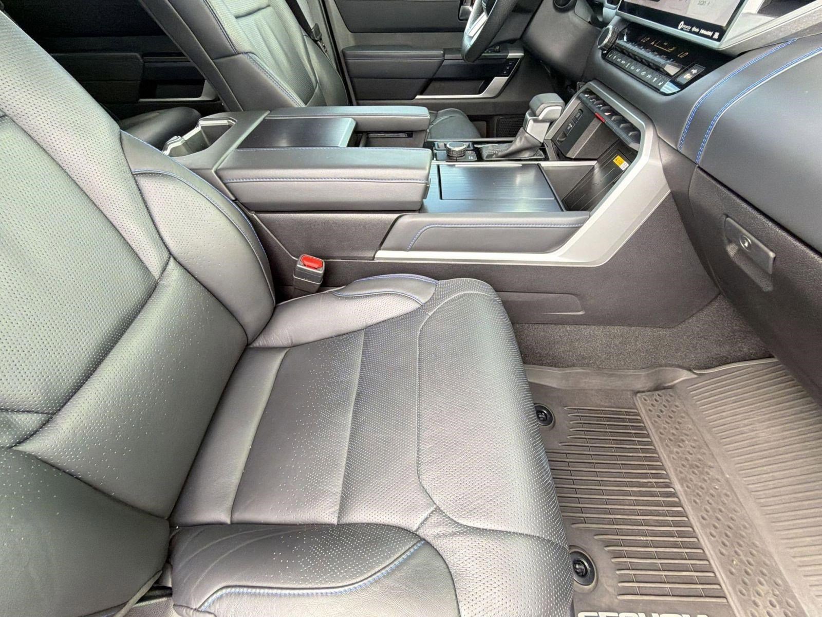Used 2024 Toyota Sequoia Platinum AWD/4WD image 37