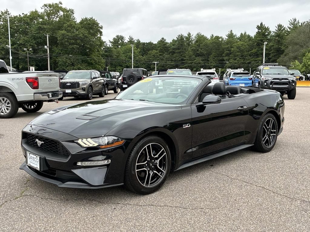 Used 2020 Ford Mustang Premium RWD image 3